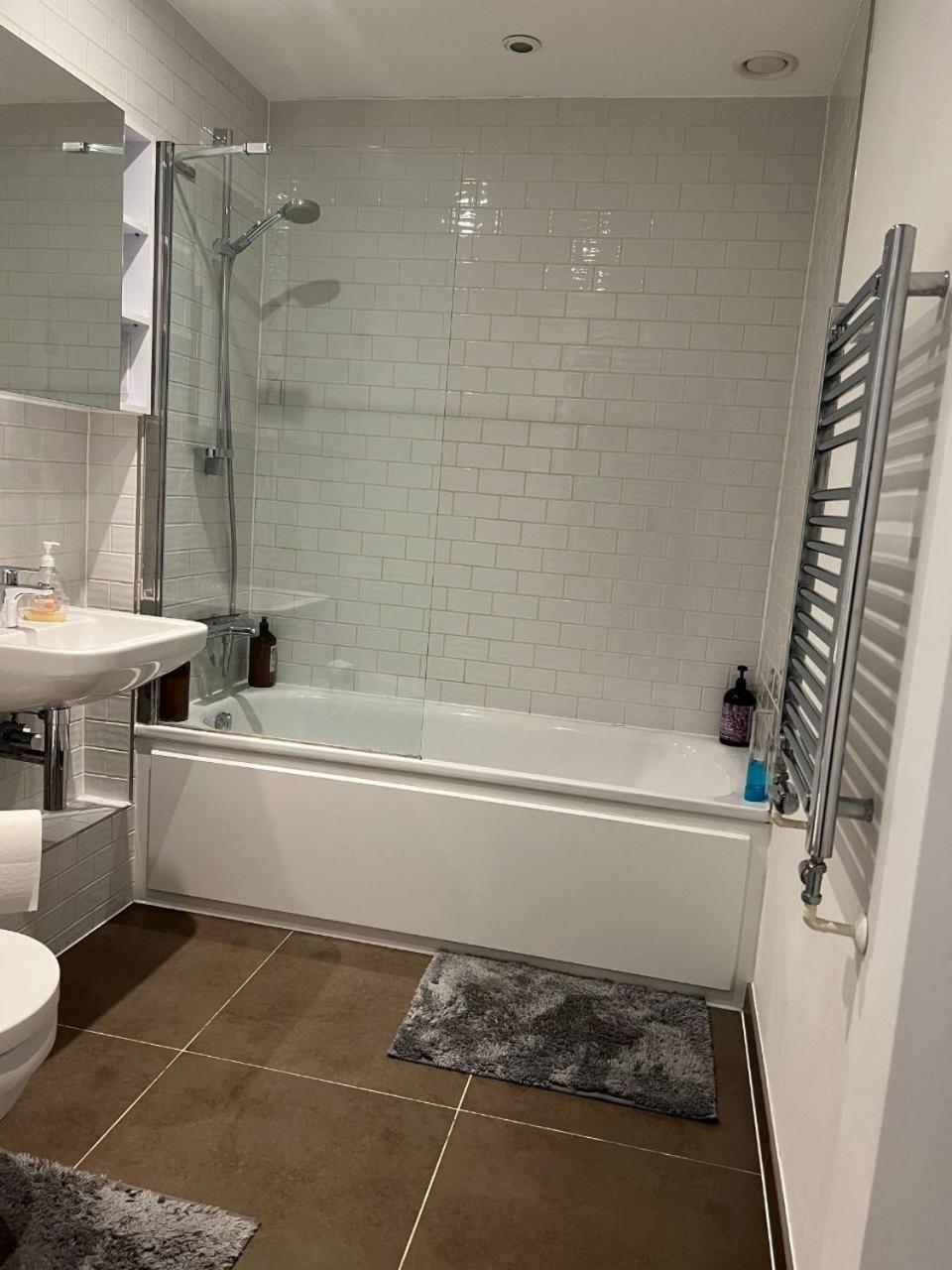 Modern Hi-rse 1bedroom Appartement Londres